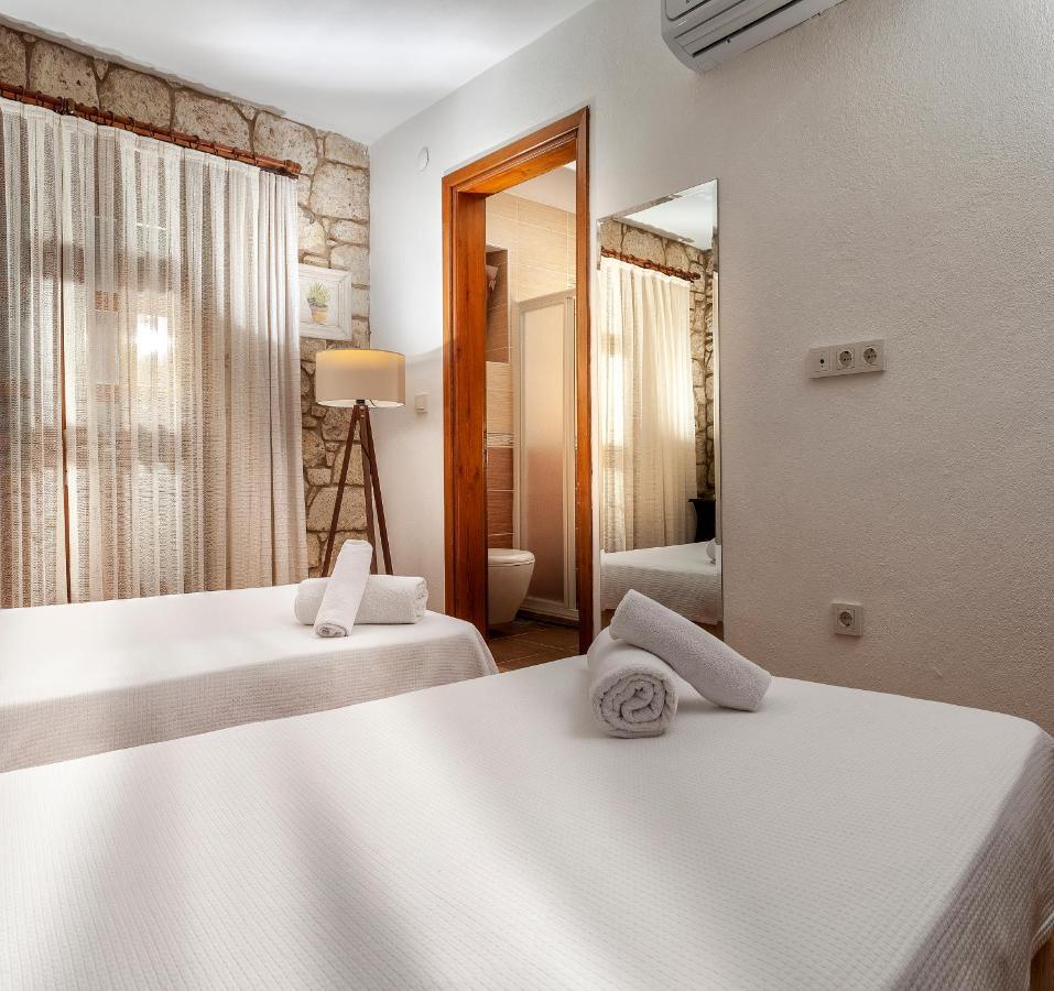 Flores Hotel Алакати Екстериор снимка