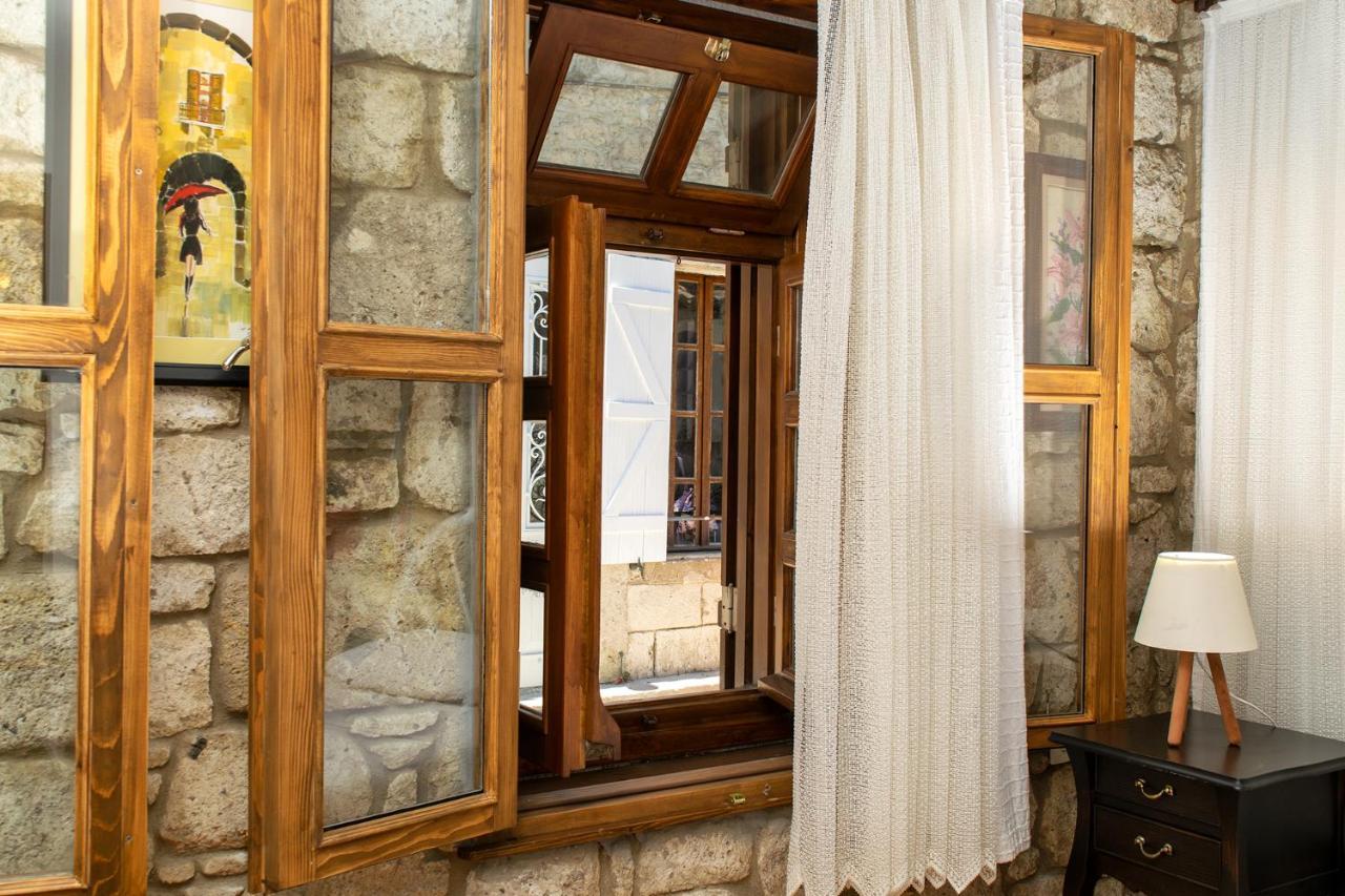 Flores Hotel Алакати Екстериор снимка